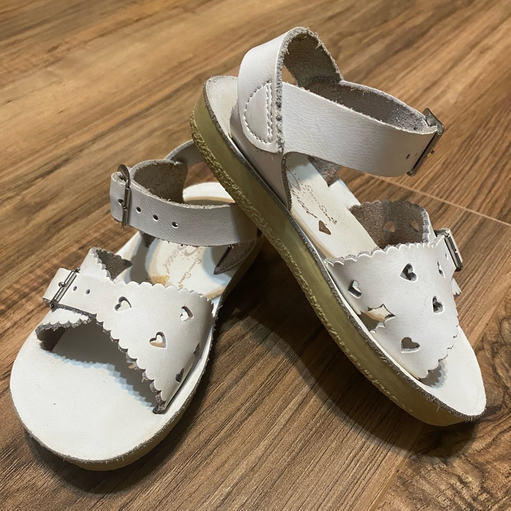 Sun-San Size 7 Sweetheart White